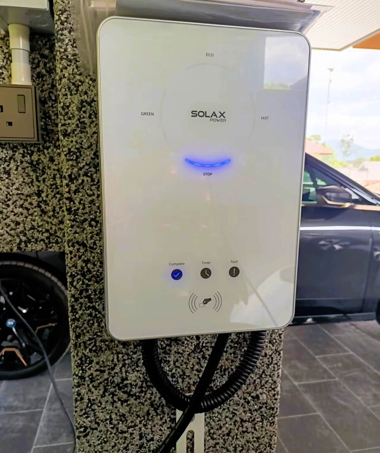 Selangor, Malaysia  85kWp PV System  3 x 20kW Hybrid Inverters (Parallel)  280kWh Battery (3.6kWh x 78pcs) (3).jpg